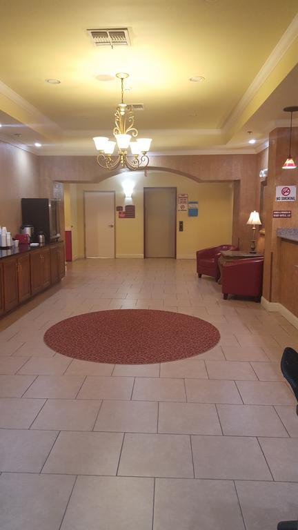 Reddy Hotel Plainview Extérieur photo