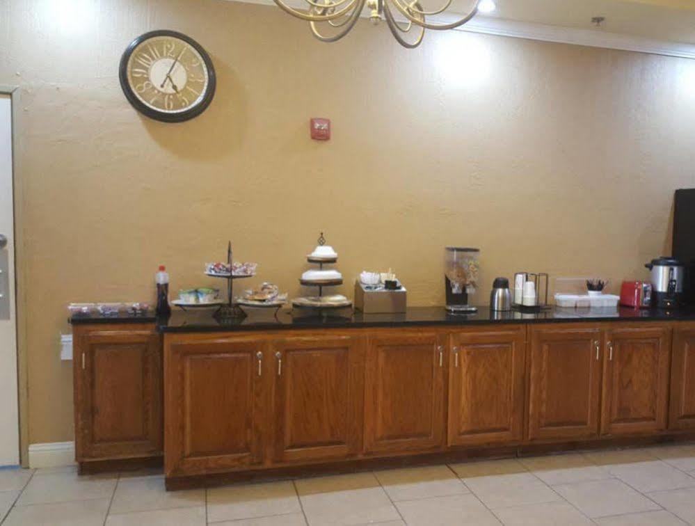 Reddy Hotel Plainview Extérieur photo